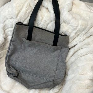 Everlane Zipper Tote